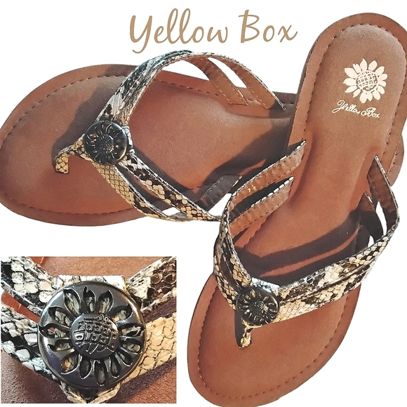 Yellow Box Sandals Size 7.5  NWOT Reptile Print Comfortable - Picture 1 of 11